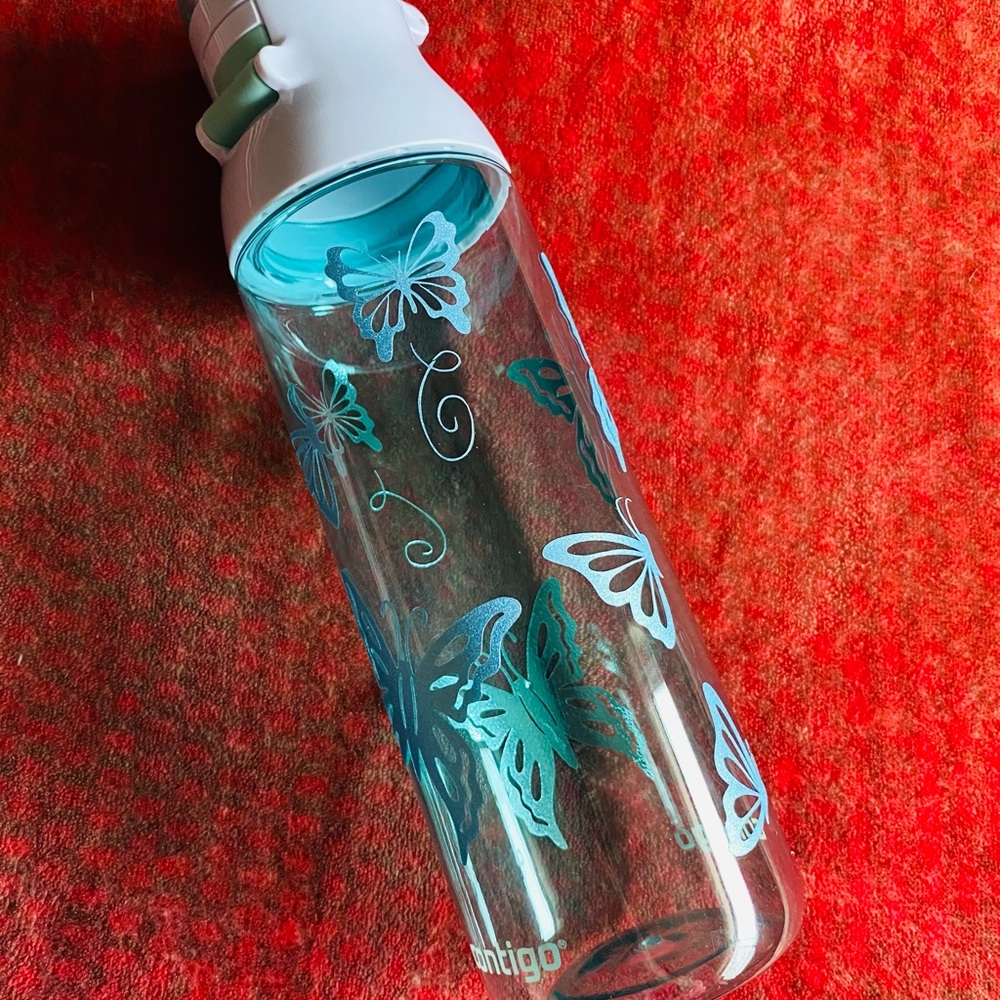 Water bottle! - Picture 2 of 2